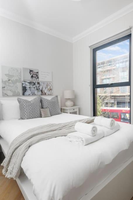 Pleasing 2Bed Flat 10Min To Wimbledon Tennis Court London Luaran gambar